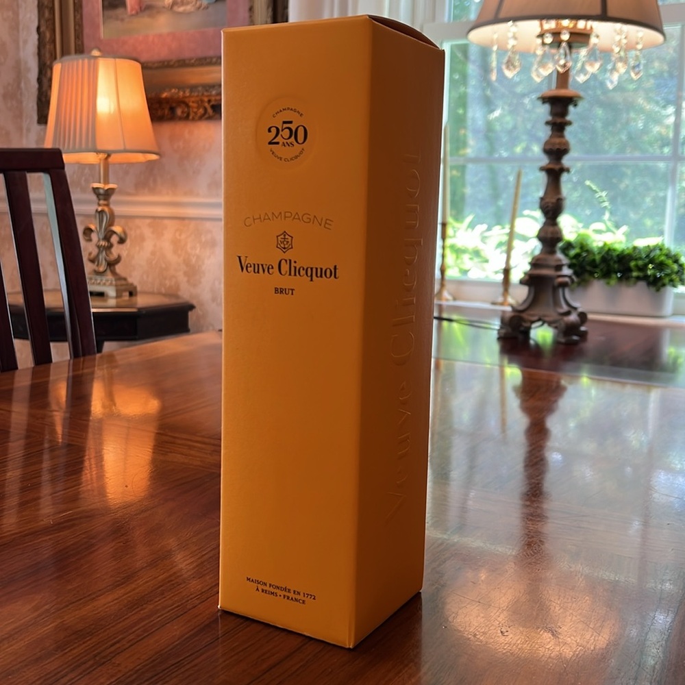 Veuve Clicquot Champage Box